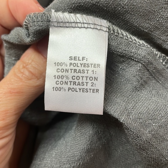 Double Ruffle top. White. Easel - Picture 5 of 5